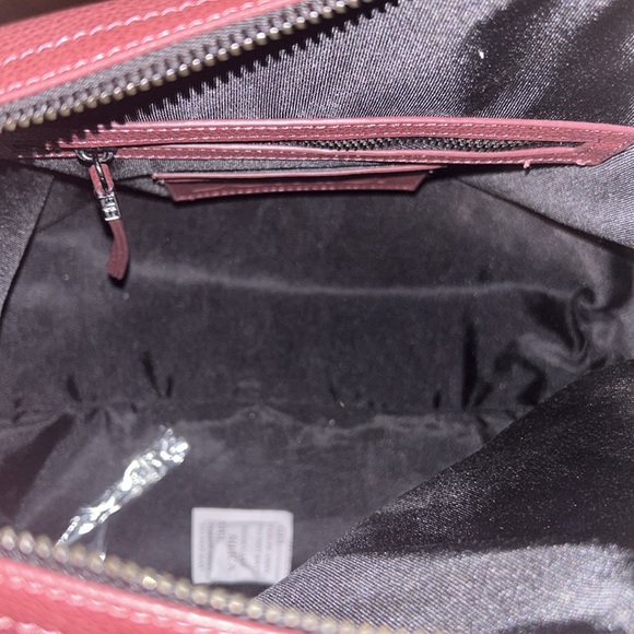 Botkier “Chelsea Bucket” Purse with Cross body option; brand new, with tags - Picture 7 of 9